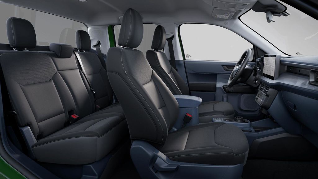 2025 Ford Maverick XL photo 2