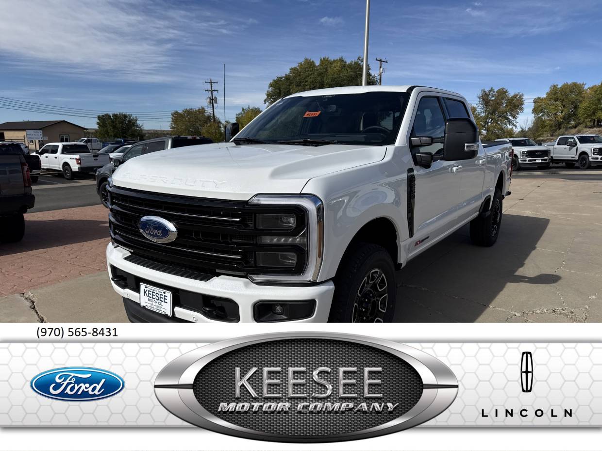 2026 Ford F-250 Super Duty Platinum's photo