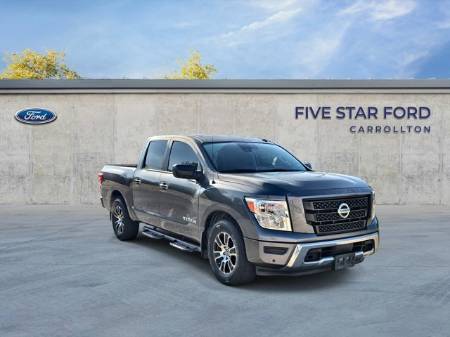 2021 Nissan Titan SV