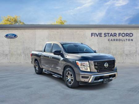2021 Nissan Titan SV