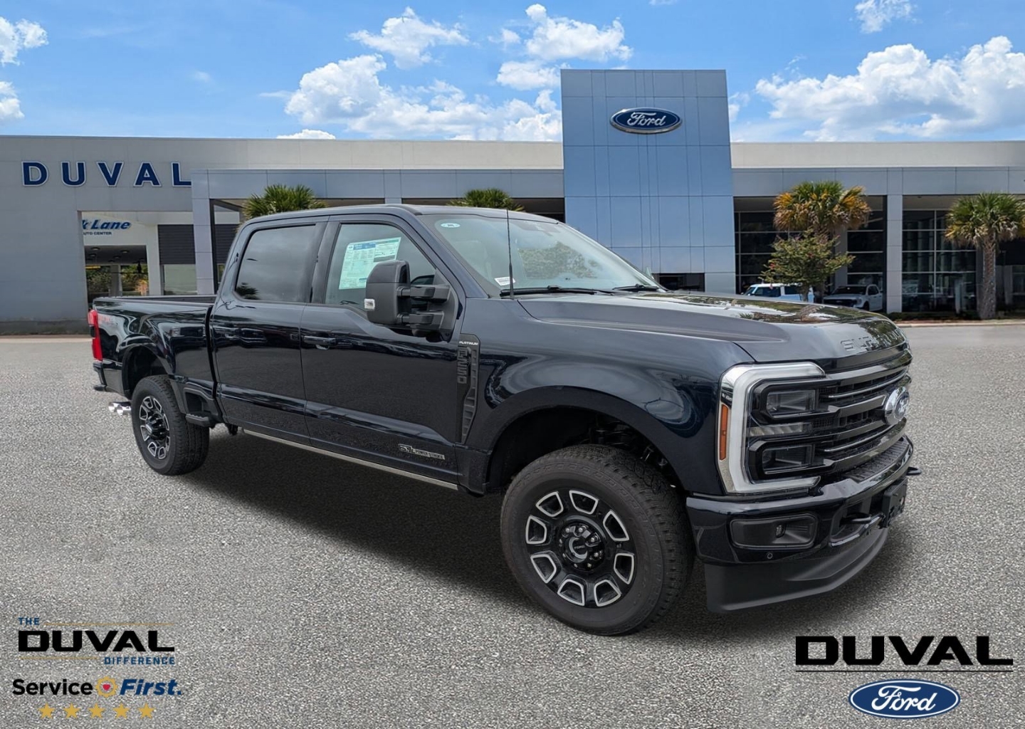2025 Ford F-250 Super Duty Platinum's photo