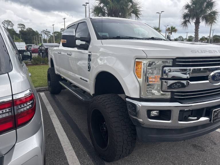 2017 Ford F-250SD LARIAT