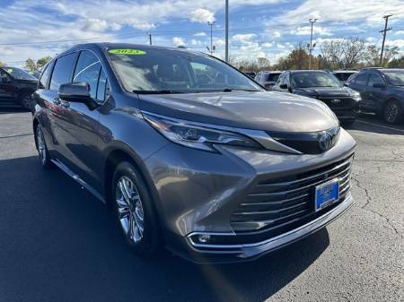 2023 Toyota Sienna Platinum