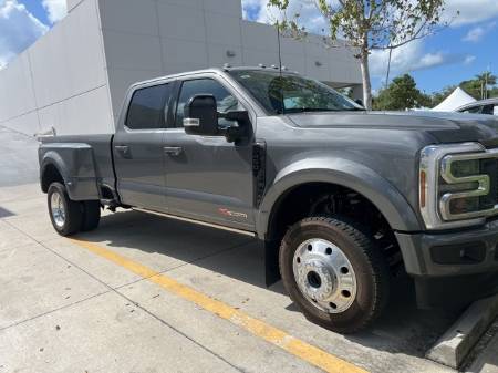 2025 Ford F-450SD Platinum