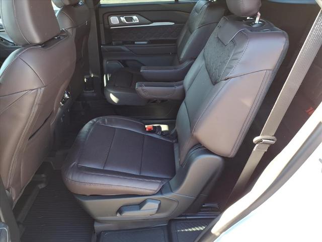 2026 Ford Explorer Platinum photo 4