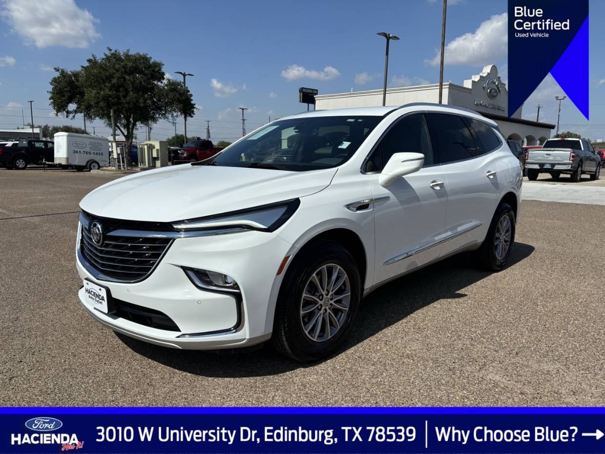 2023 Buick Enclave Essence's photo