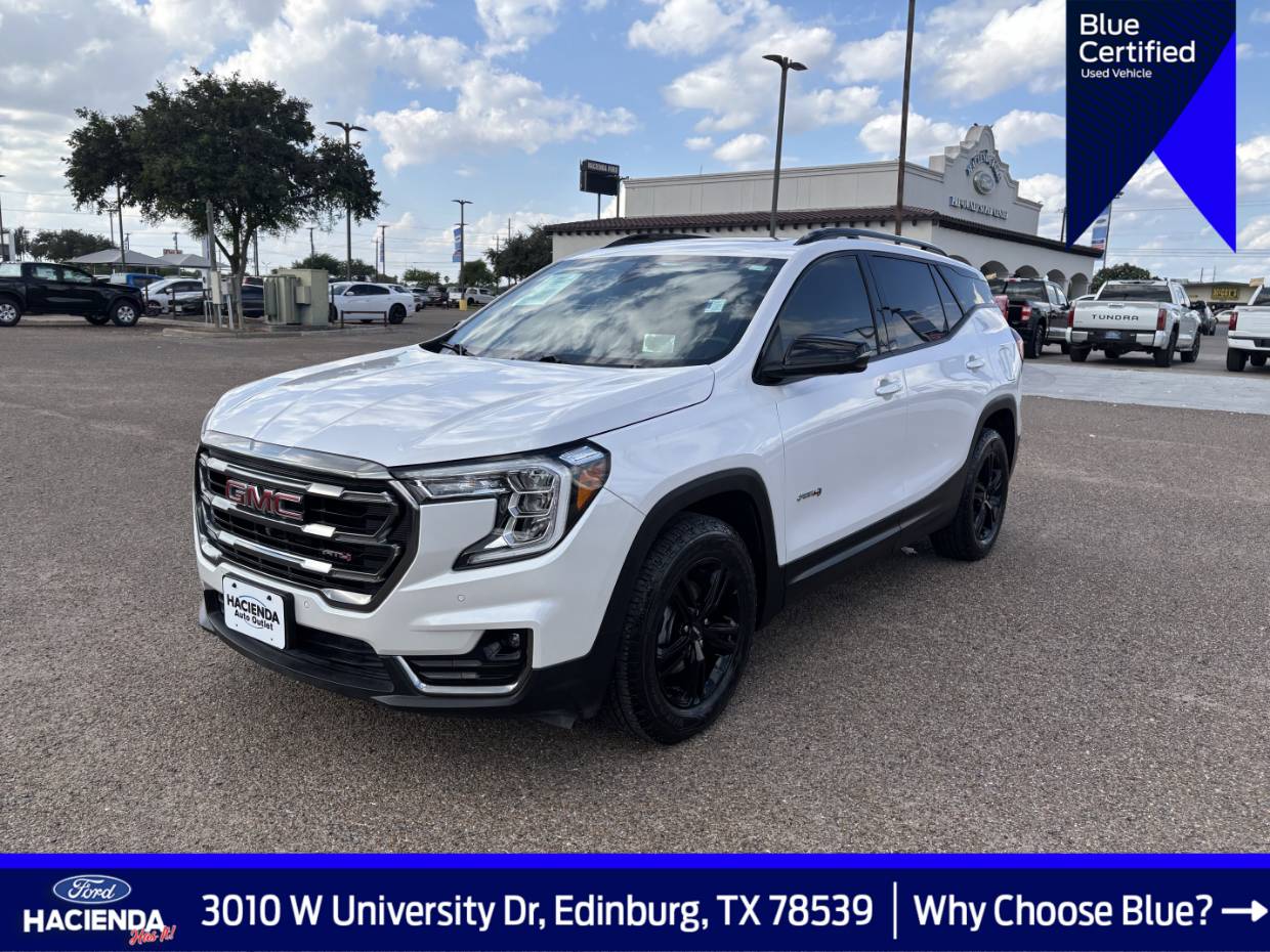 2024 GMC Terrain AT4's photo