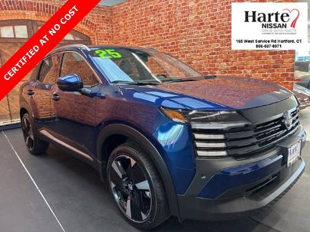 2025 Nissan Kicks SR