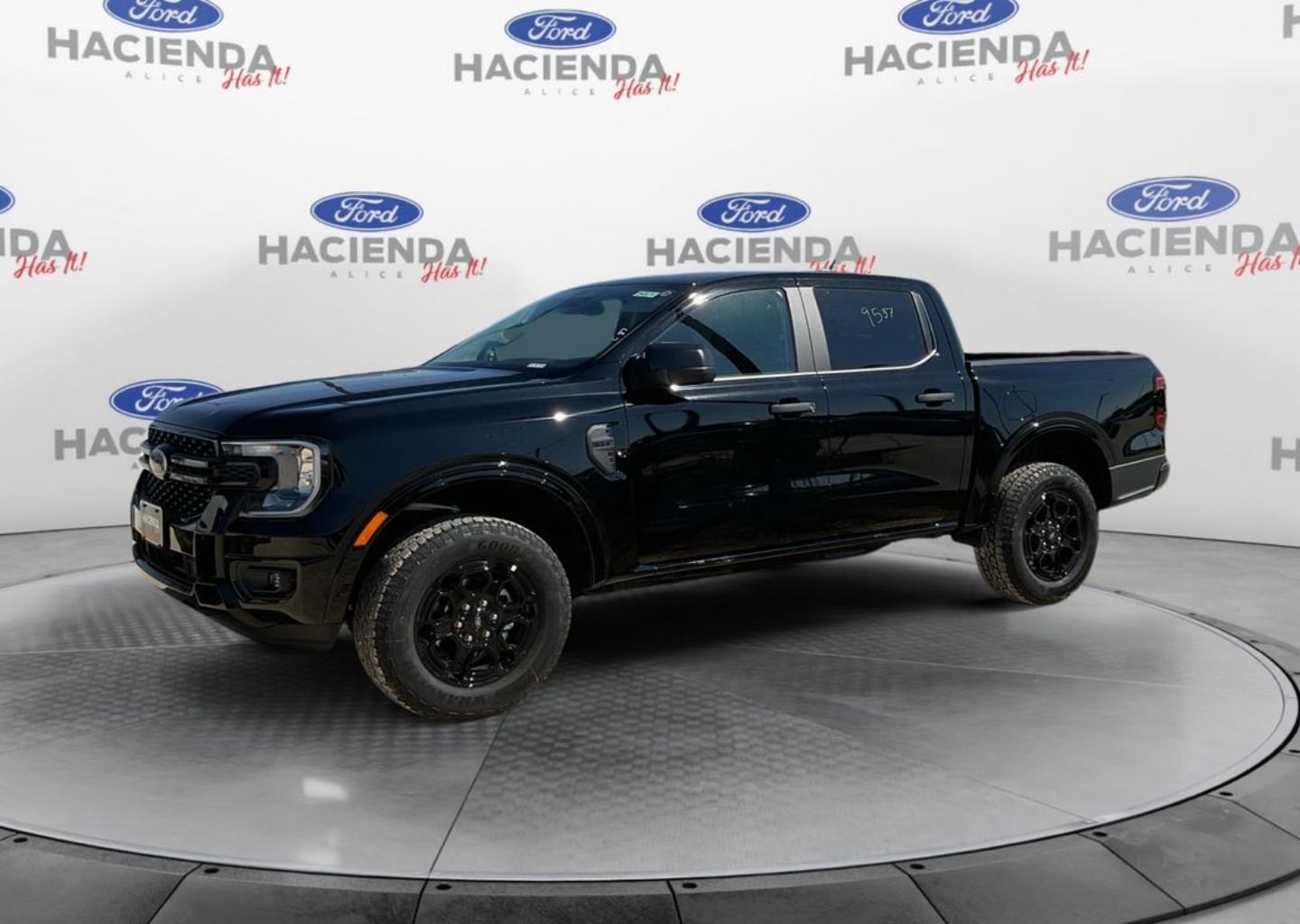 2025 Ford Ranger XLT's photo