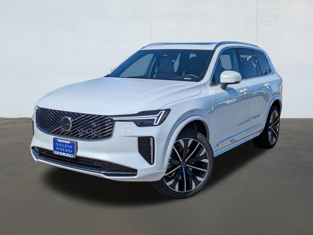 2026 Volvo XC90 B6 Plus 7-Seater