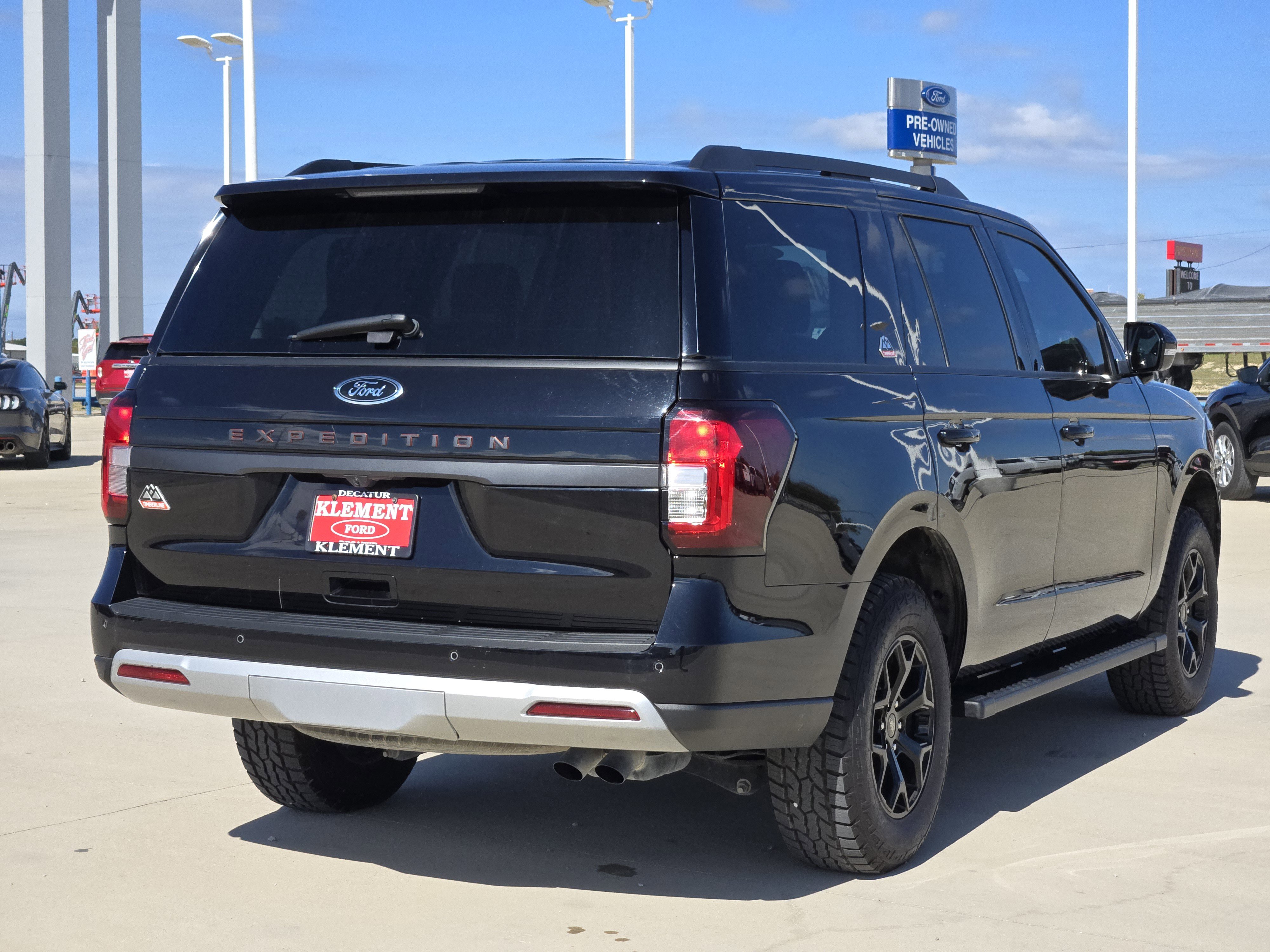 2023 Ford Expedition Timberline photo 2