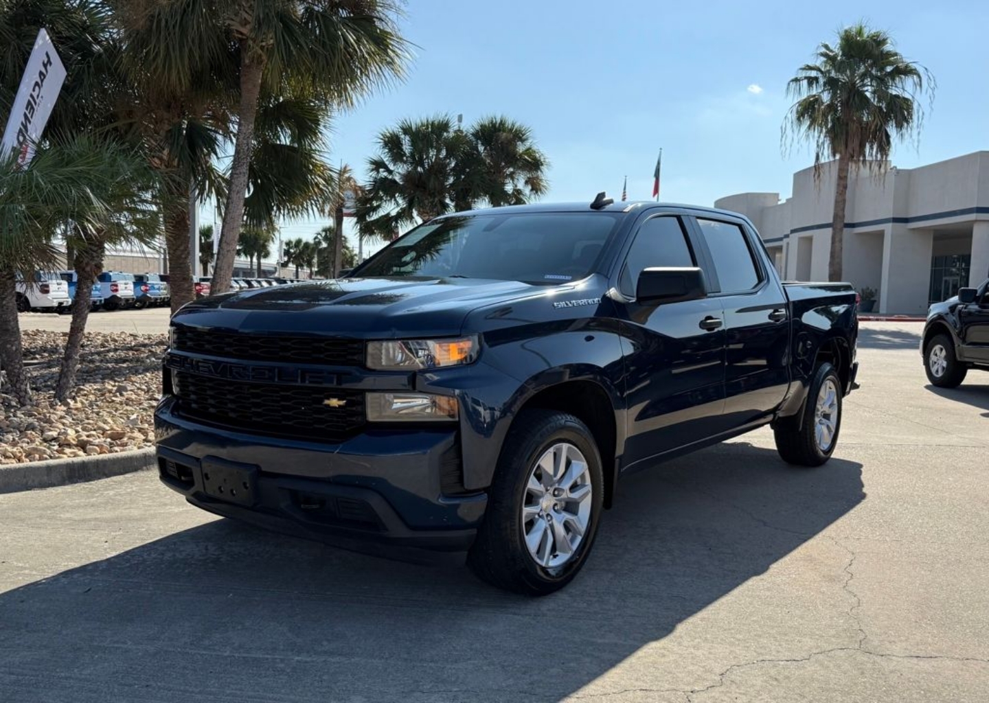 2020 Chevrolet Silverado 1500 Custom's photo