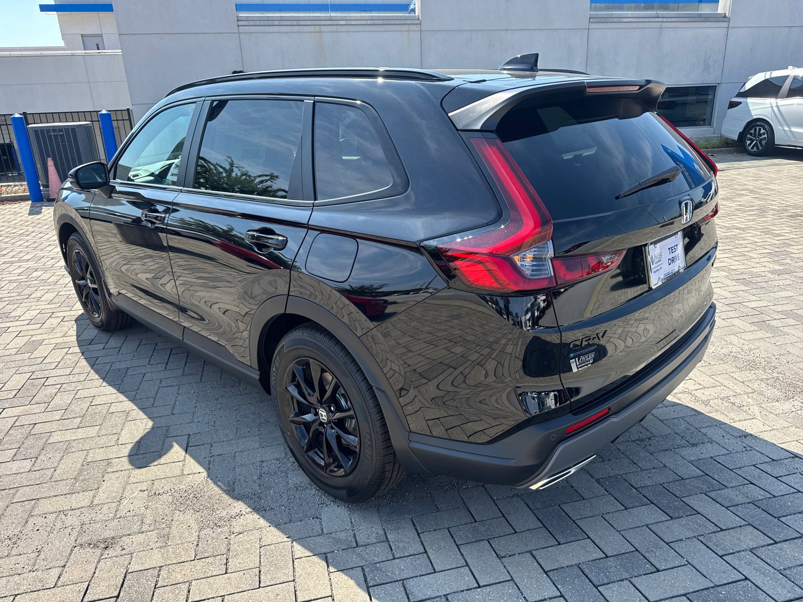 2026 Honda CR-V Hybrid Sport-L photo 4