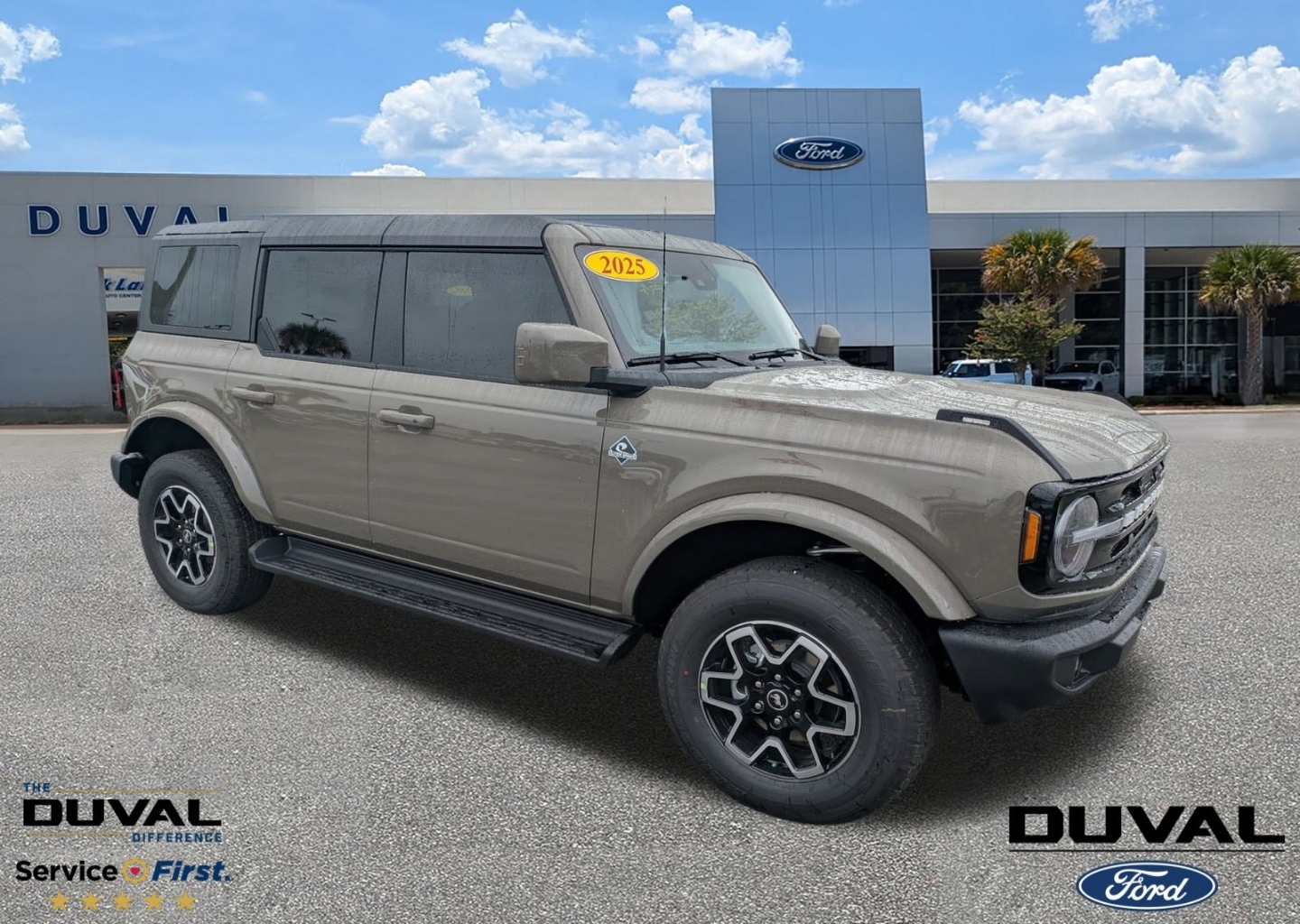 2025 Ford Bronco 4-Door Outer Banks's photo