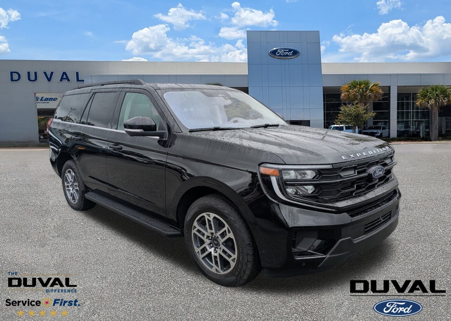 2025 Ford Expedition Active's photo