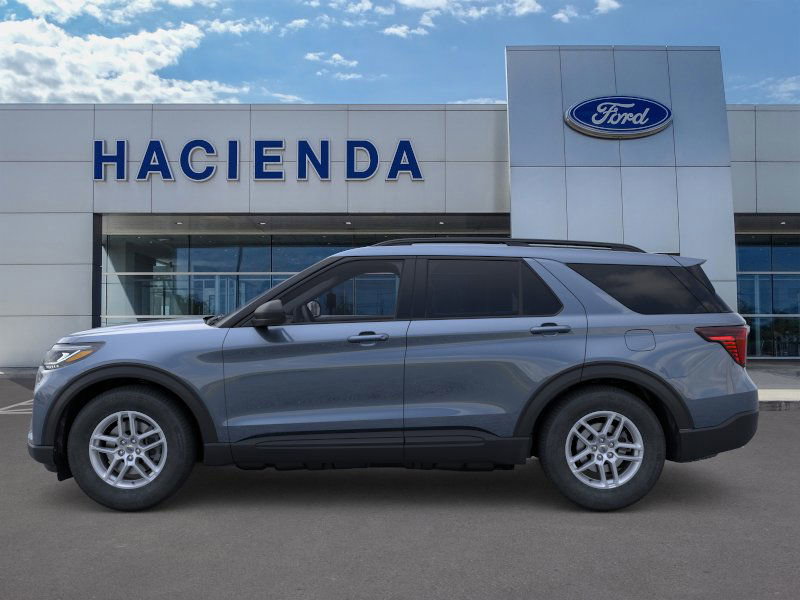 2026 Ford Explorer photo 2