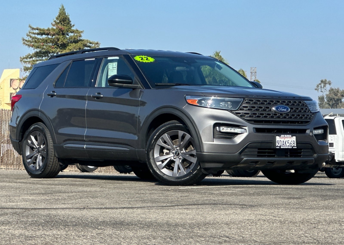 2022 Ford Explorer XLT's photo