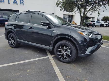 2018 Toyota RAV4 Hybrid SE