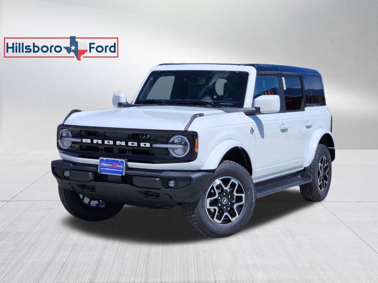 2025 Ford Bronco 4-Door Outer Banks's photo