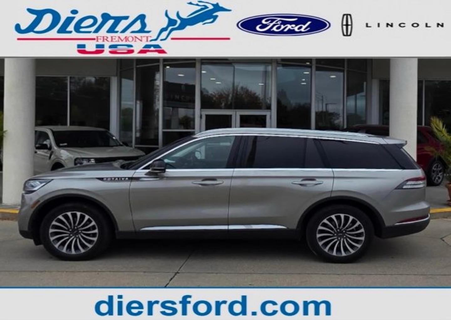 2023 Lincoln Aviator Reserve's photo