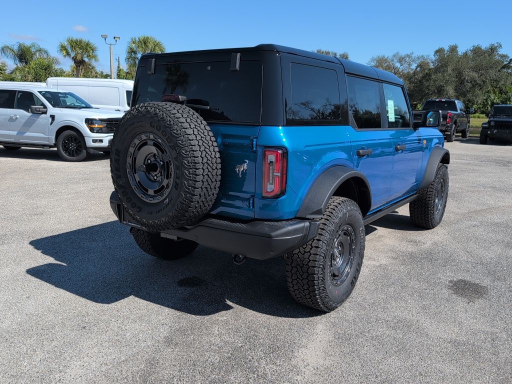 2025 Ford Bronco Badlands photo 2