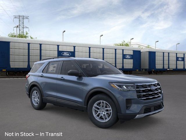 2026 Ford Explorer photo 2