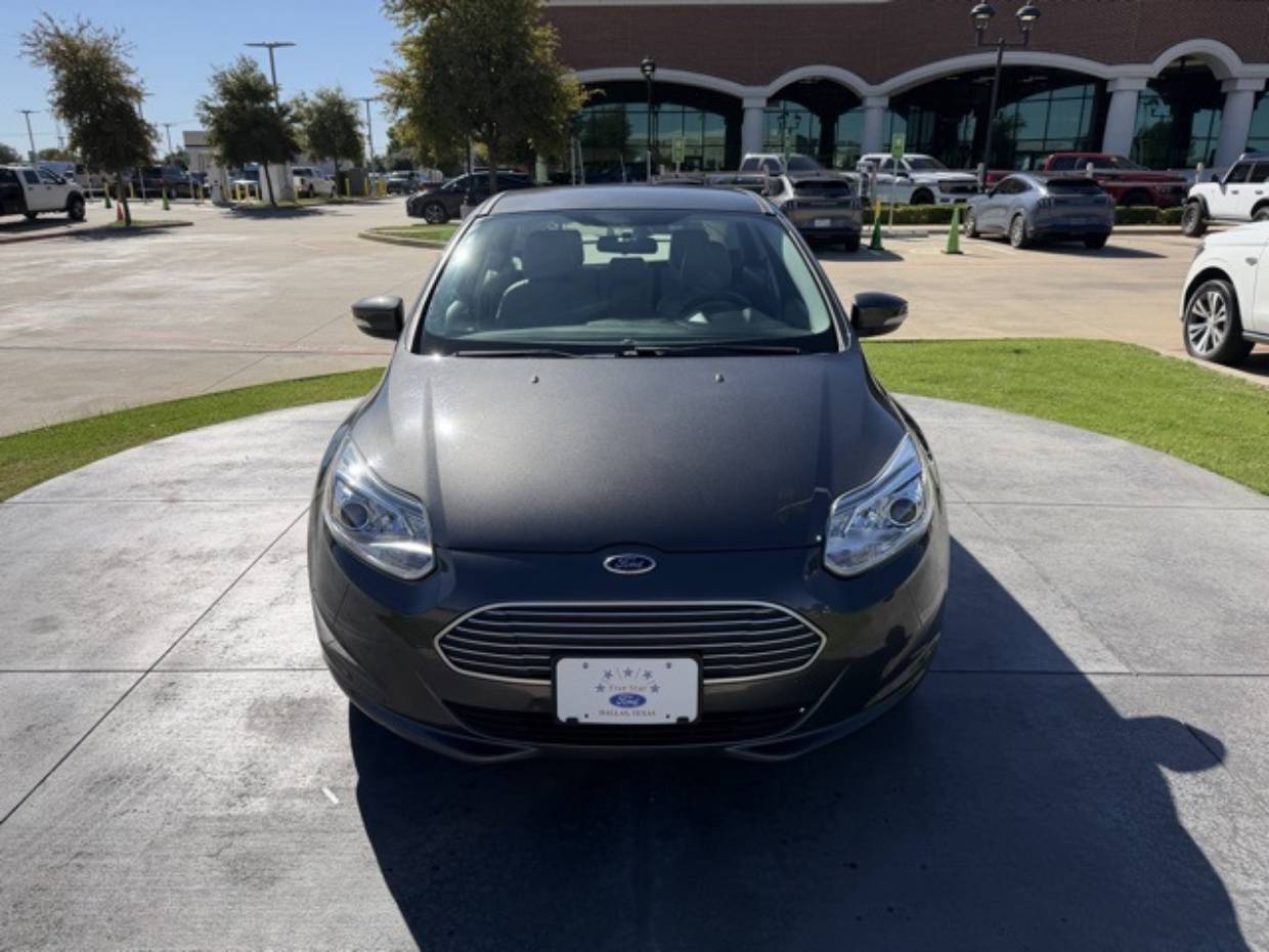 Used 2016 Ford Focus Electric with VIN 1FADP3R40GL275922 for sale in Dallas, TX