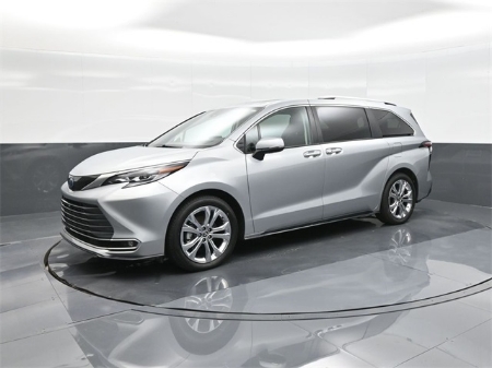 2023 Toyota Sienna Platinum