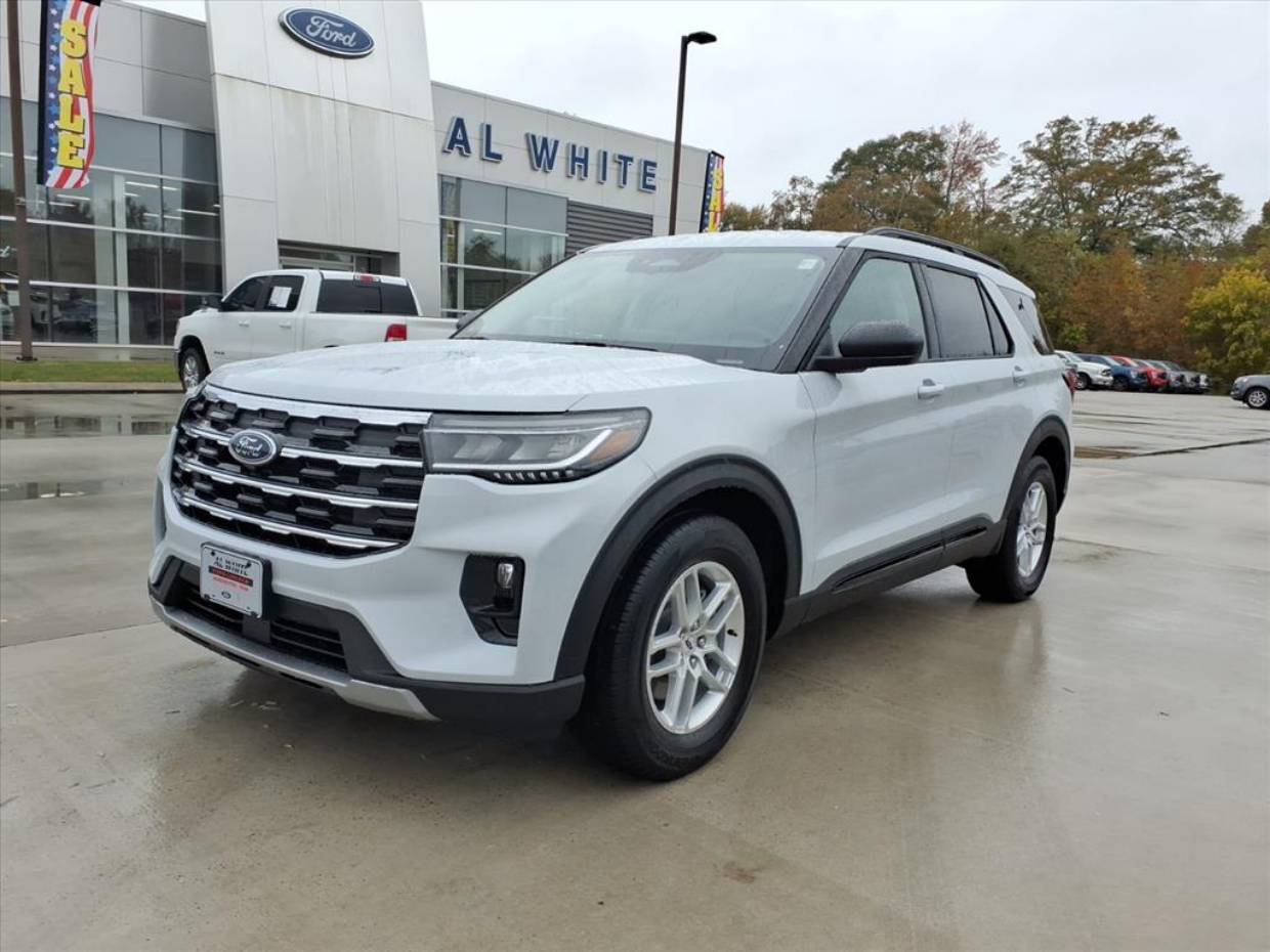 2026 Ford Explorer's photo