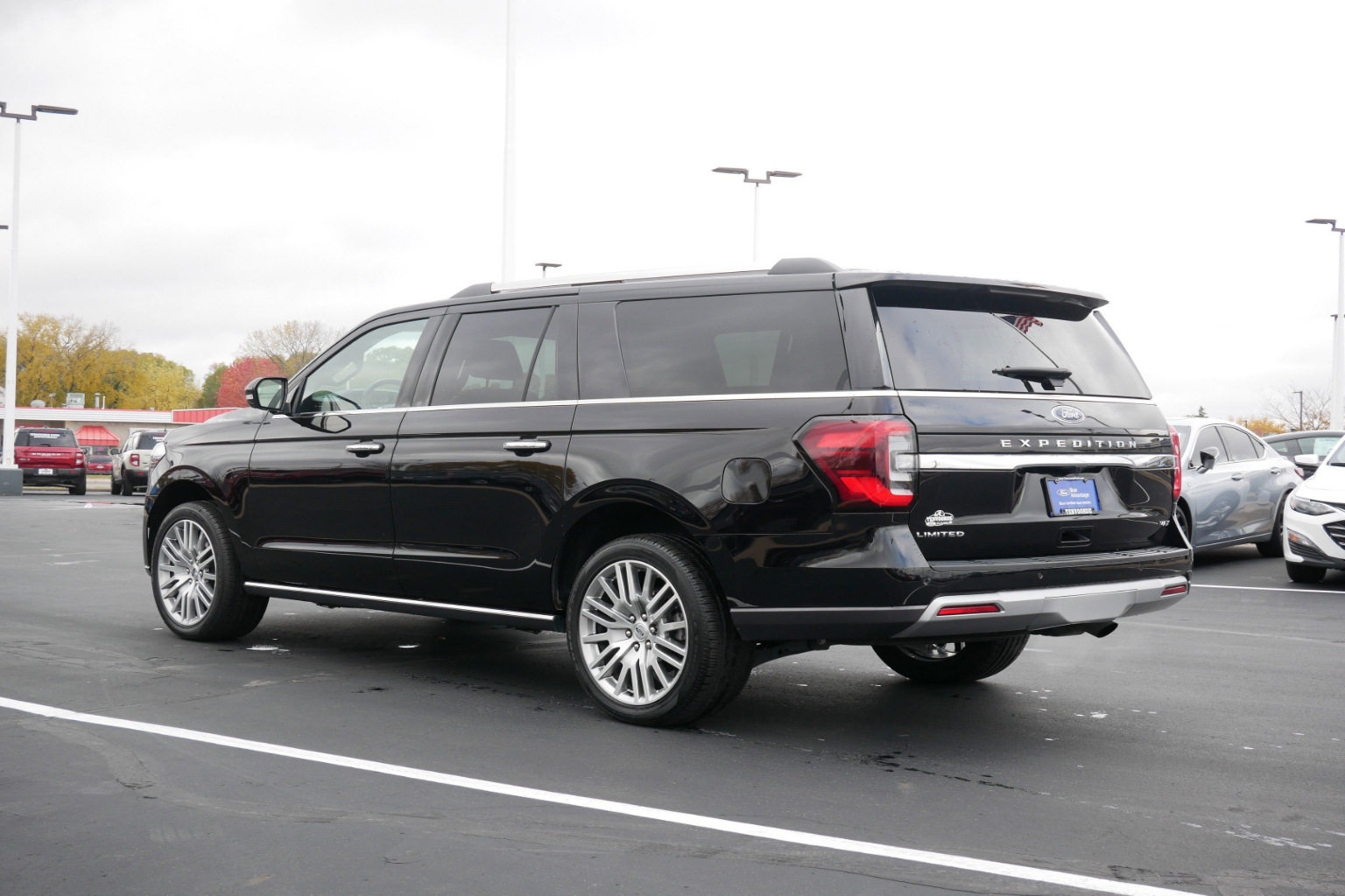 Certified 2024 Ford Expedition Limited with VIN 1FMJK2A82REA31096 for sale in St. Cloud, Minnesota