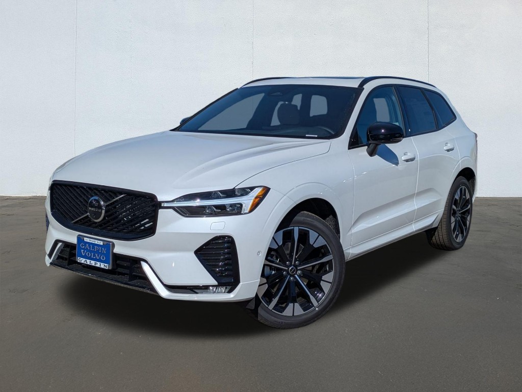 2026 Volvo XC60 B5 Plus