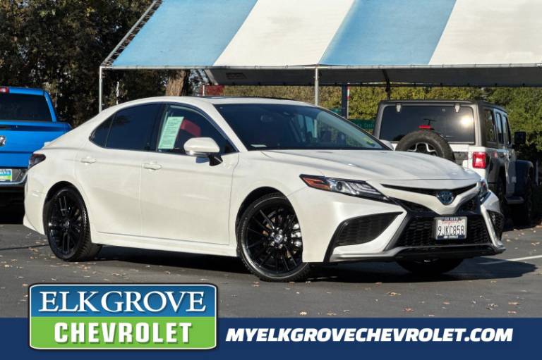 2024 Toyota Camry Hybrid XSE