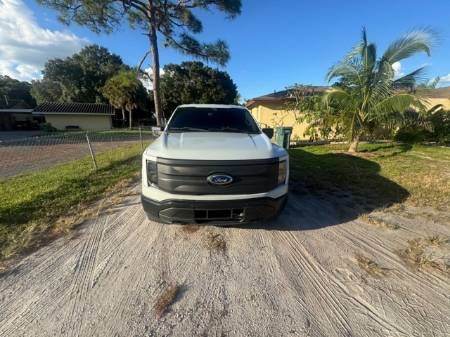 2023 Ford F-150 Lightning PRO
