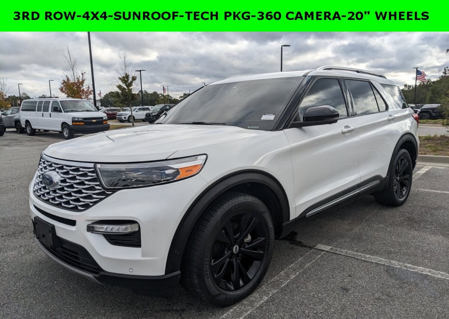 2020 Ford Explorer Platinum's photo