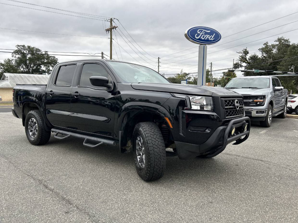 2022 Nissan Frontier S