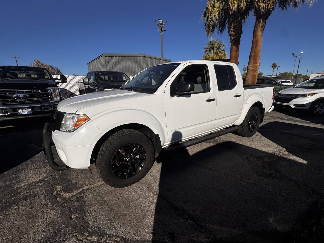 2019 Nissan Frontier SV's photo