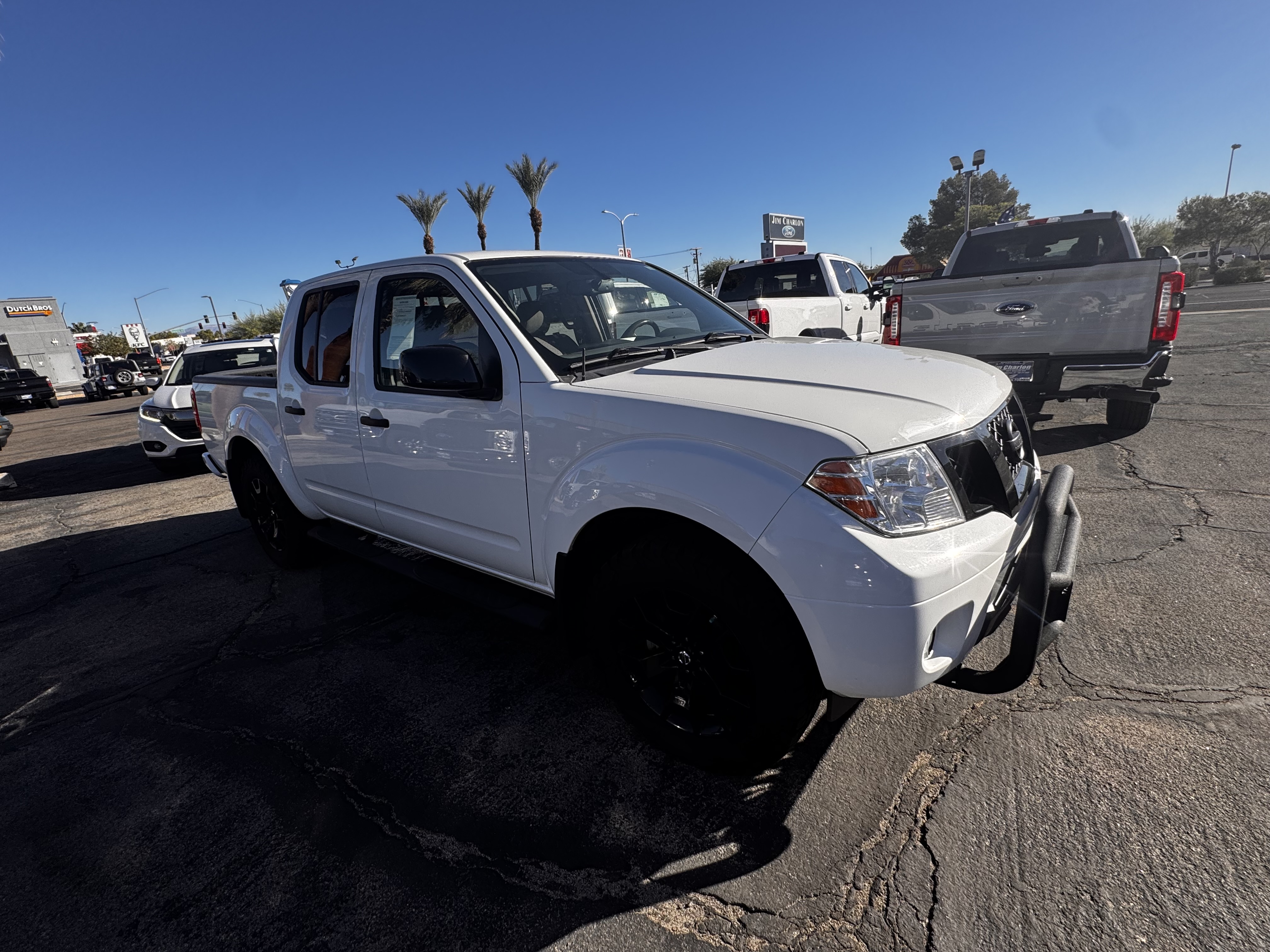 2019 Nissan Frontier SV photo 2