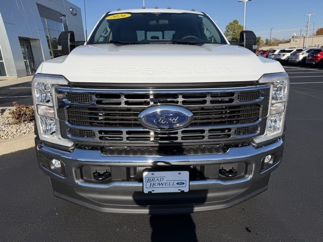 2026 Ford F-450 photo 3