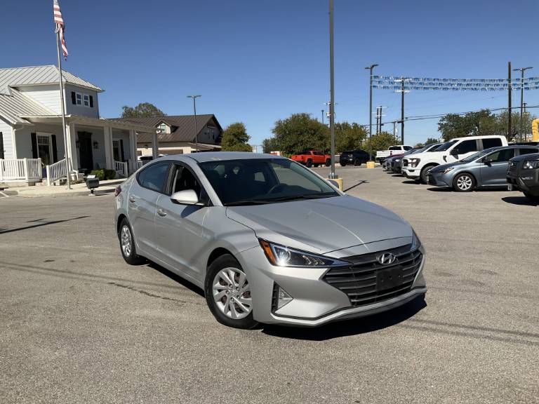 2019 Hyundai Elantra SE