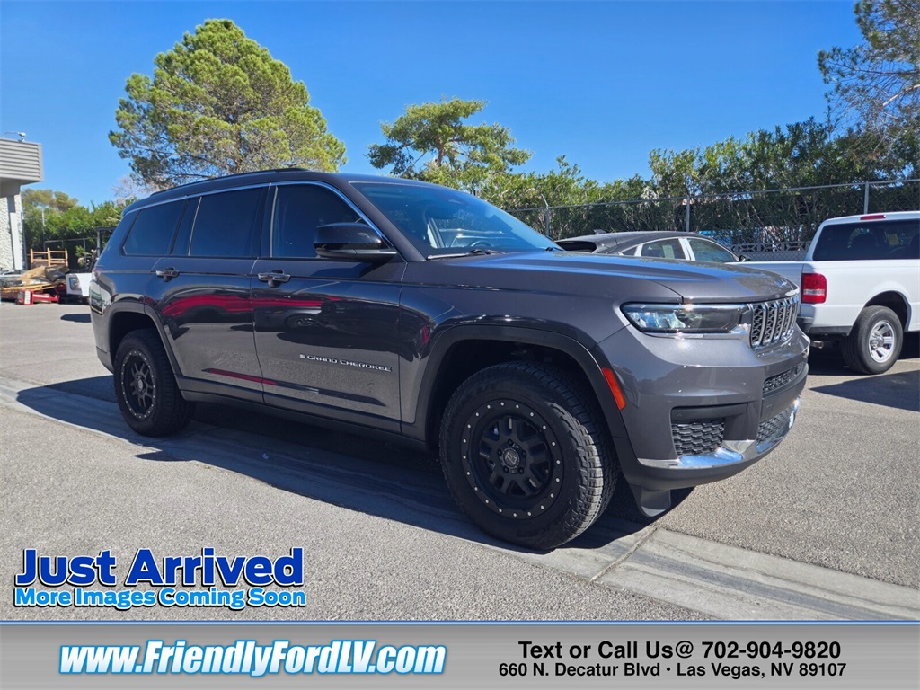 2022 Jeep Grand Cherokee L Laredo