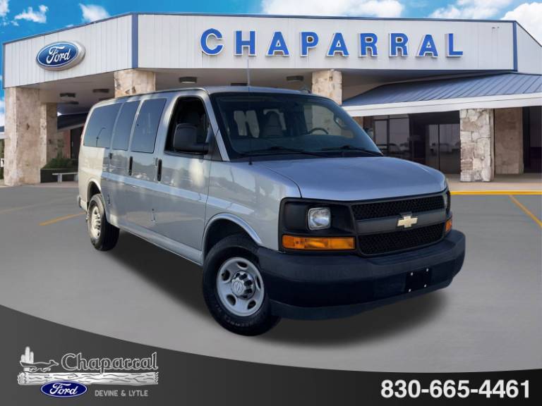 2017 Chevrolet Express Passenger LS