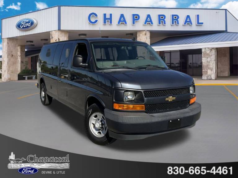 2017 Chevrolet Express Passenger LS