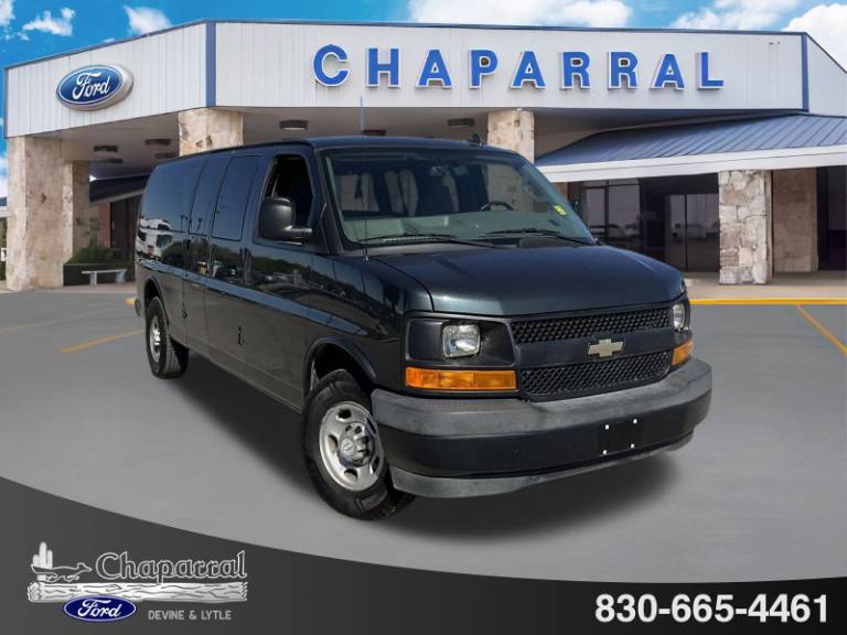 2017 Chevrolet Express Passenger LS