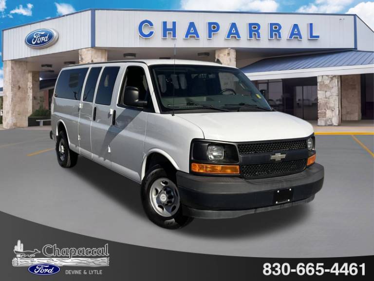 2017 Chevrolet Express Passenger LS