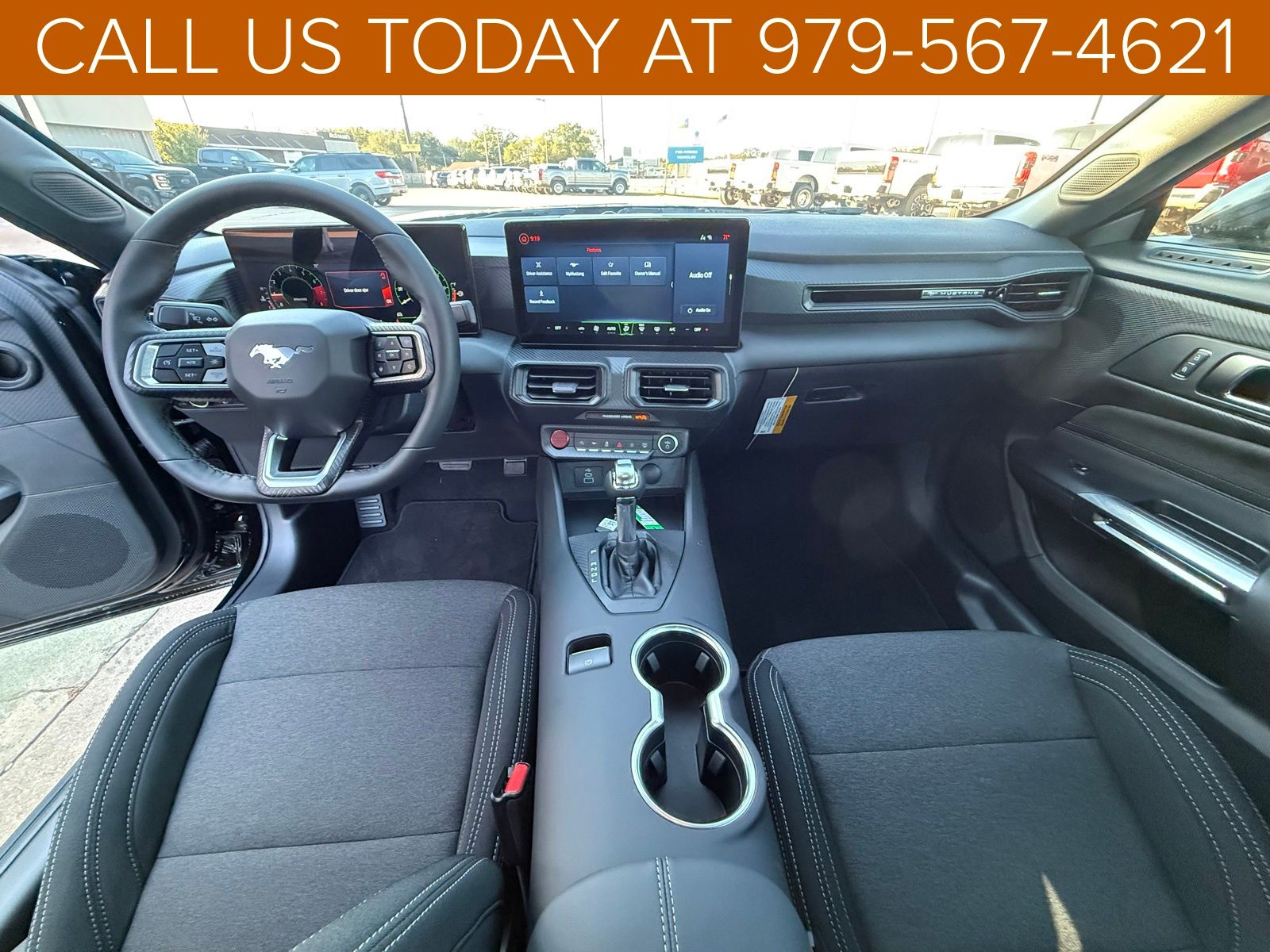 2026 Ford Mustang EcoBoost Premium photo 4