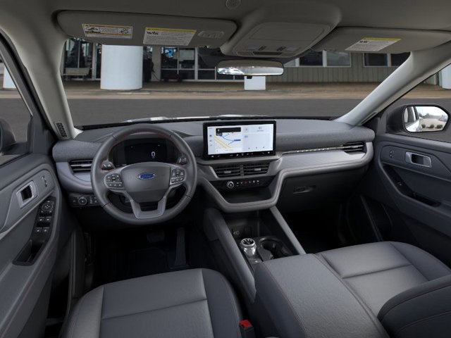 2026 Ford Explorer photo 4