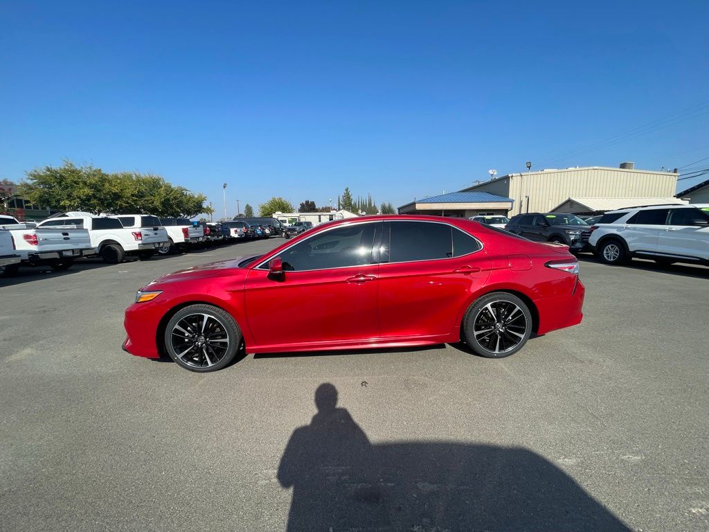 2020 Toyota Camry XSE photo 4