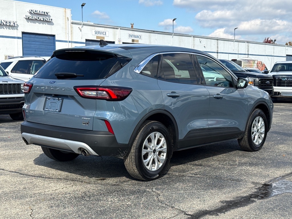 2023 Ford Escape Active photo 3