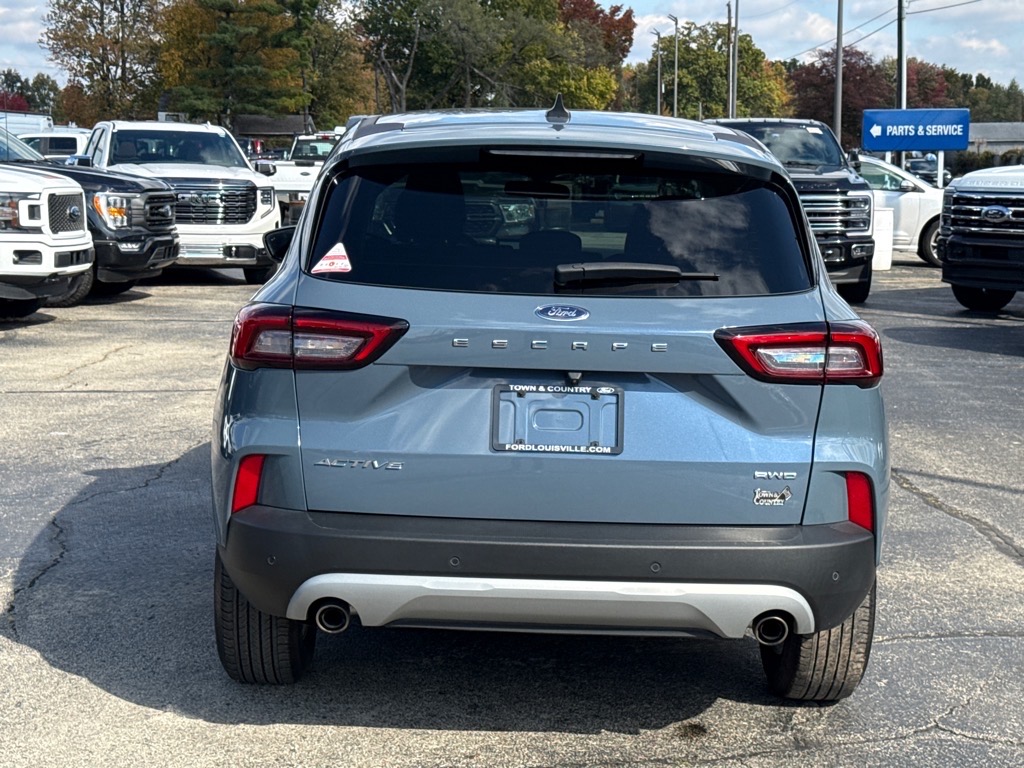 2023 Ford Escape Active photo 4