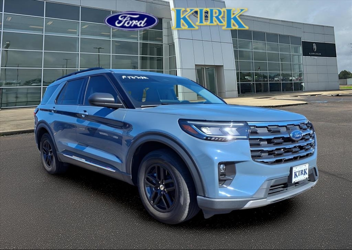 2025 Ford Explorer Active - Photo 6